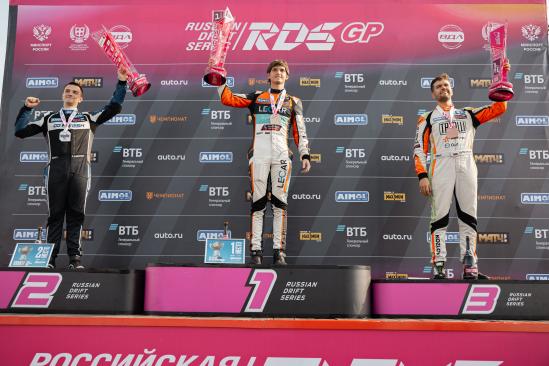Владислав Попов выиграл этап RDS GP в Красноярске, Томми Кайли выбыл в ТОП-32